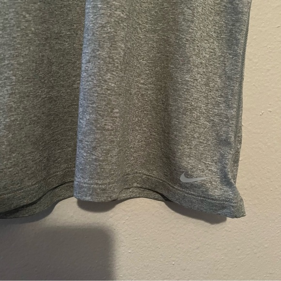 Nike Tank Top size M - Picture 3 of 5